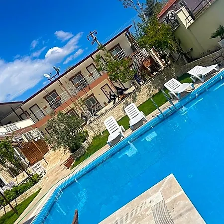 Sirius Boutique Hotel 3*