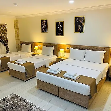Sirius Boutique Hotel 3*